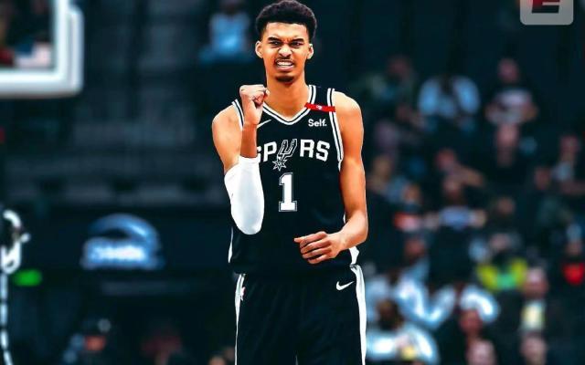 app下载-文班亚马新赛季确定打4号位 圣城版字母哥上线？