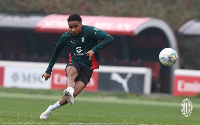 体育视频直播-希门尼斯回归米兰合练|圣地亚哥·希门尼斯|AC米兰|圣地亚哥-希门尼斯|阿尔瓦罗-希门尼斯|ac米兰_新浪新闻